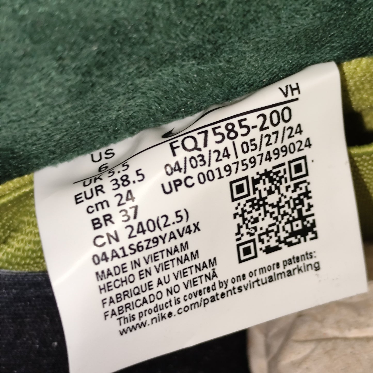 Talla 38.5 SB Dunk Low Escargot