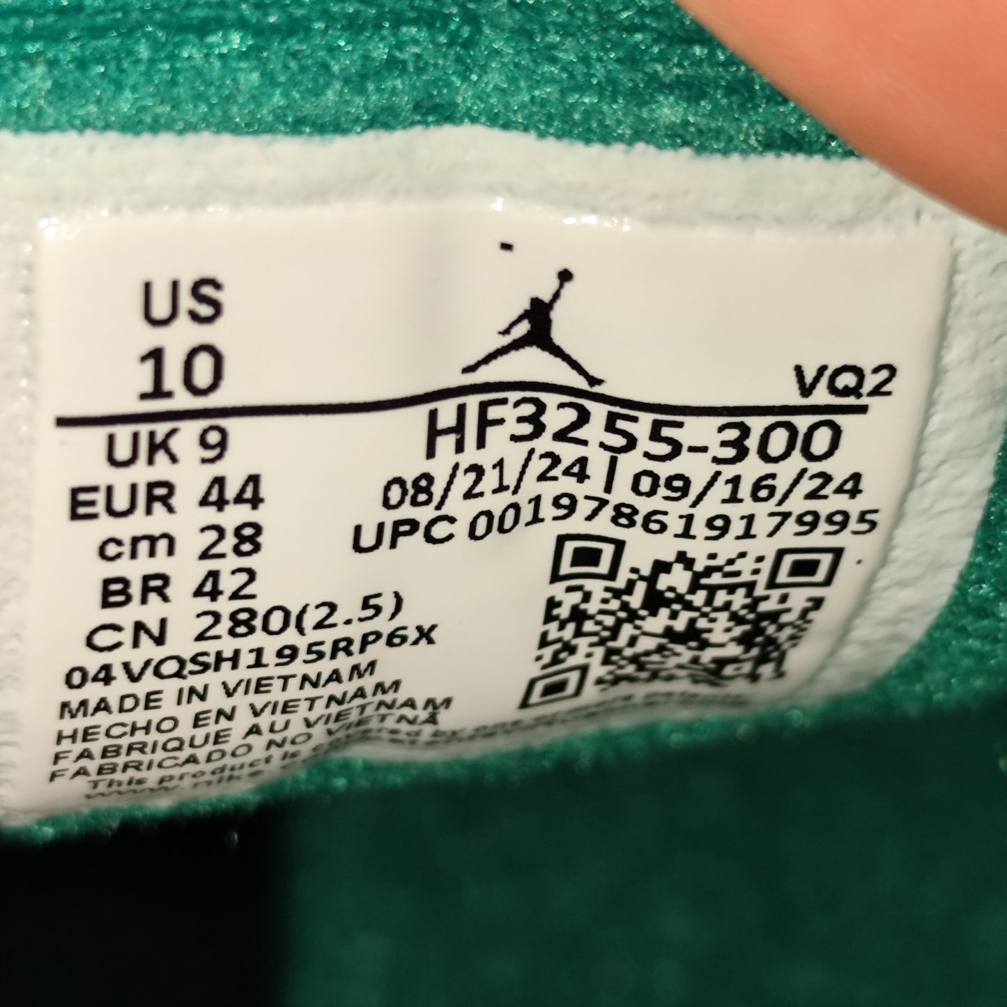 Talla 44 Flight Court