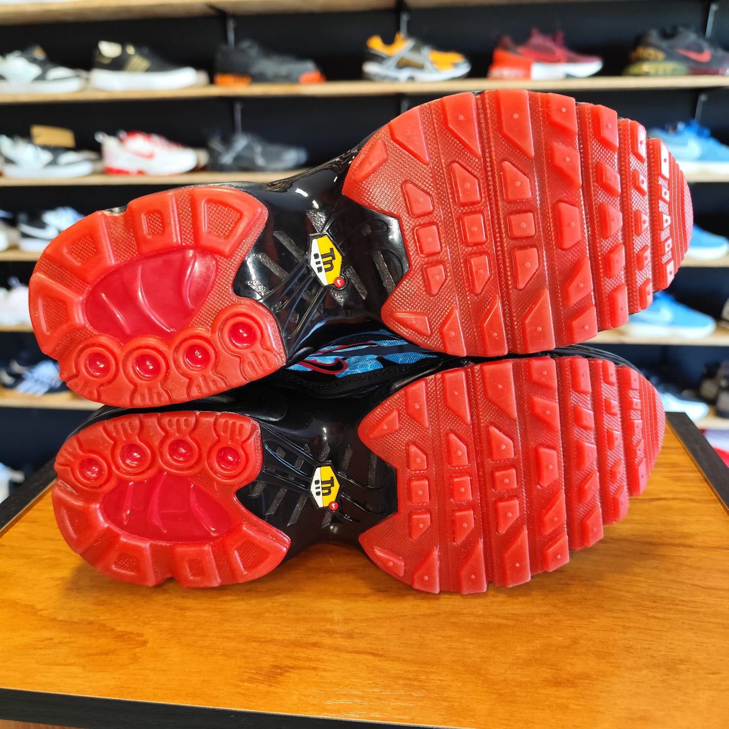 Talla 39 Y Nike Air Max Plus TN “Shark Attack”