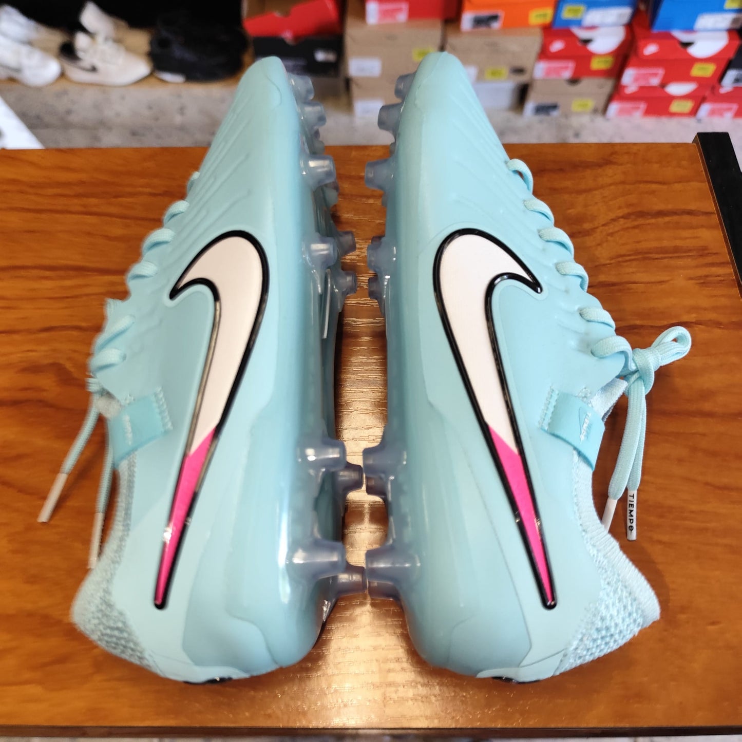 Talla 38.5 Nike Tiempo Legend 10 Elite AG-Pro