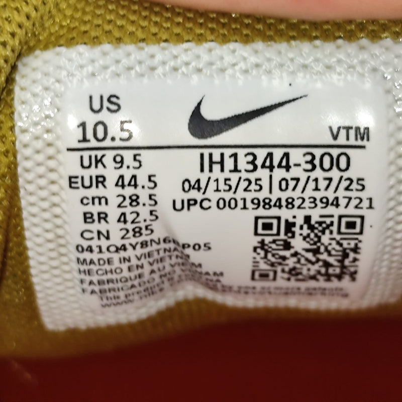 Talla 44.5 Vomero 5 Nike