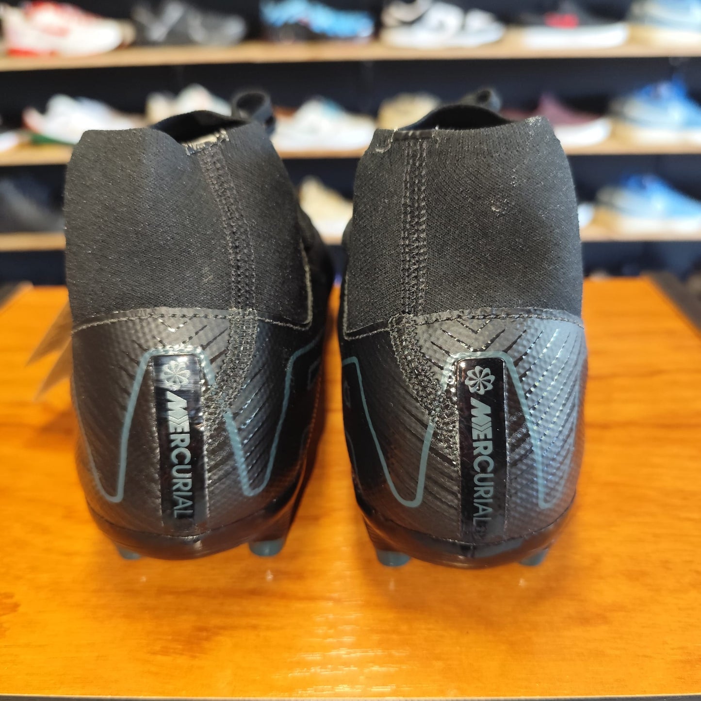 Talla 39 Nike Mercurial Superfly 10 Academy FG/MG