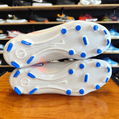 Talla 39 Nike Phantom GX II Academy FG/MG