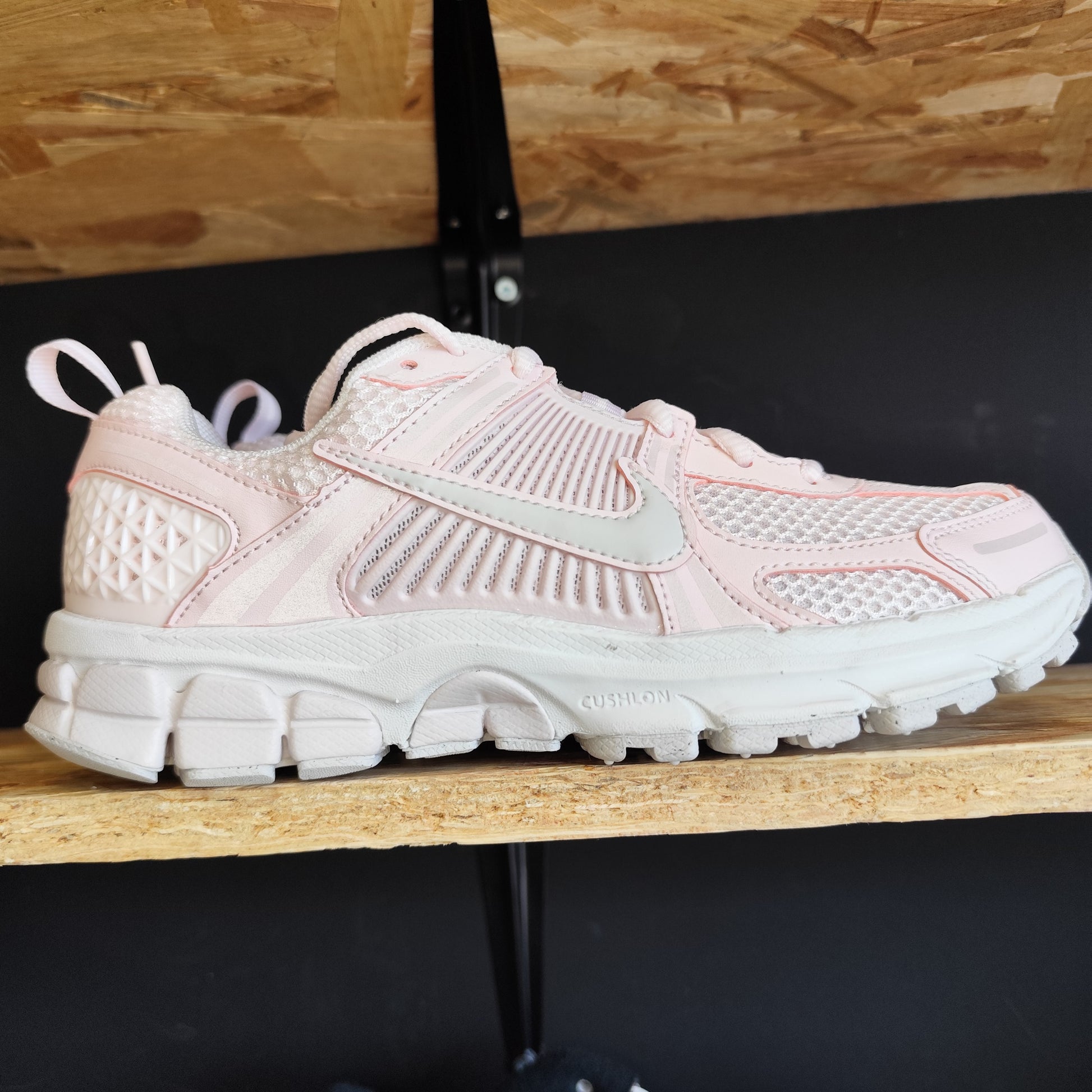 Talla 38 Nike Zoom Vomero 5 Nike 38