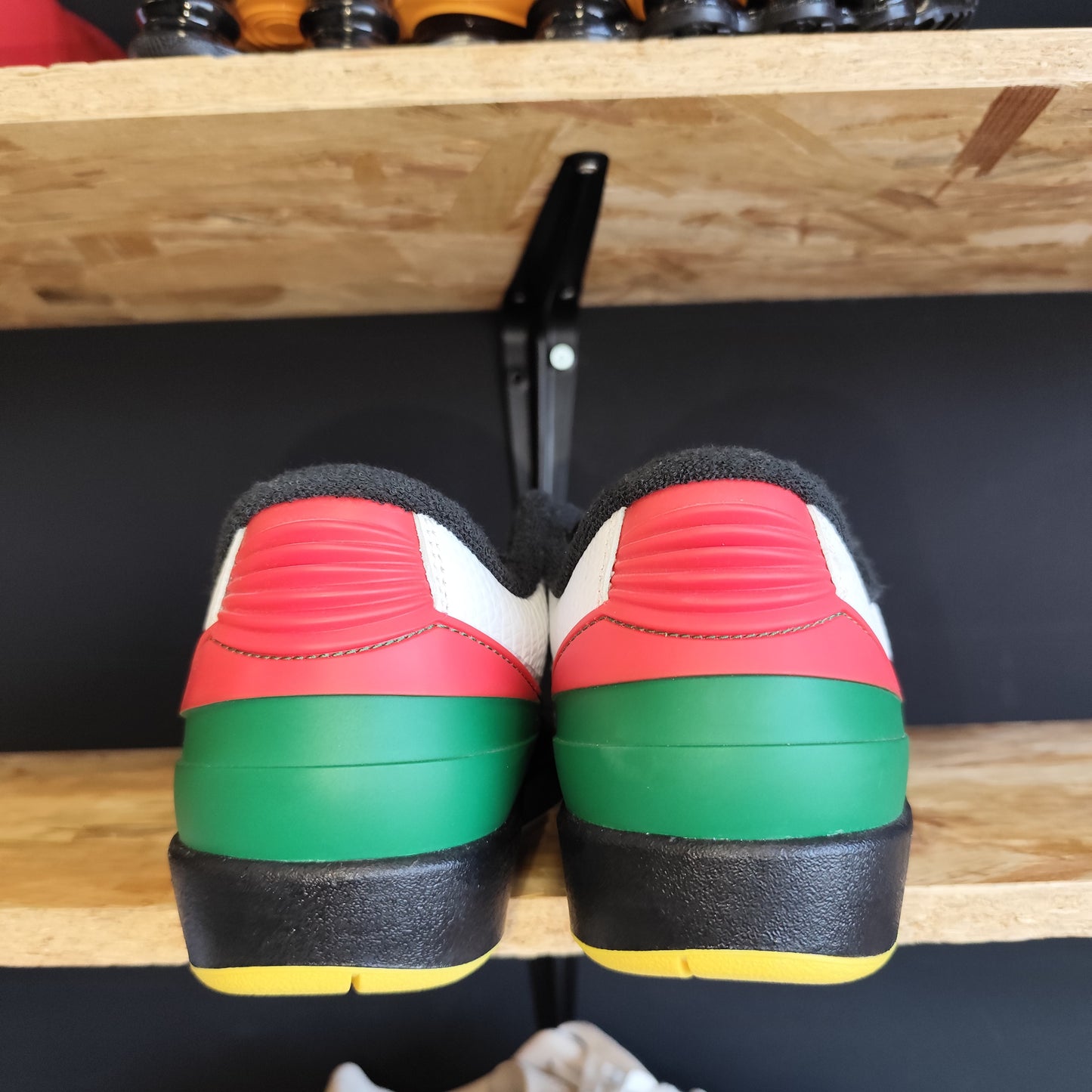Talla 38.5 Air Jordan 2 Retro Low Quai 54