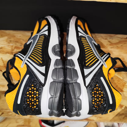 Talla 40.5 Zoom Vomero 5 Sundial