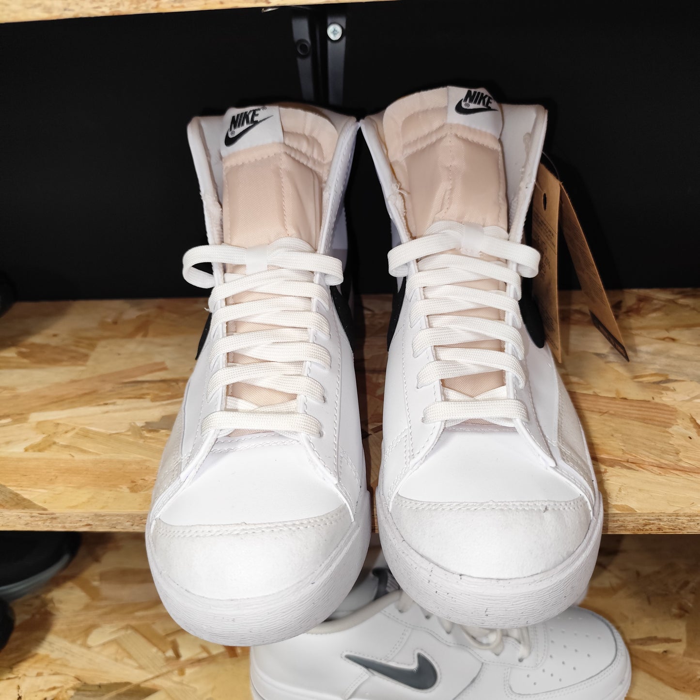 Talla 44.5 Blazer Mid 77