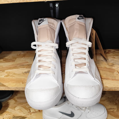 Talla 44.5 Blazer Mid 77