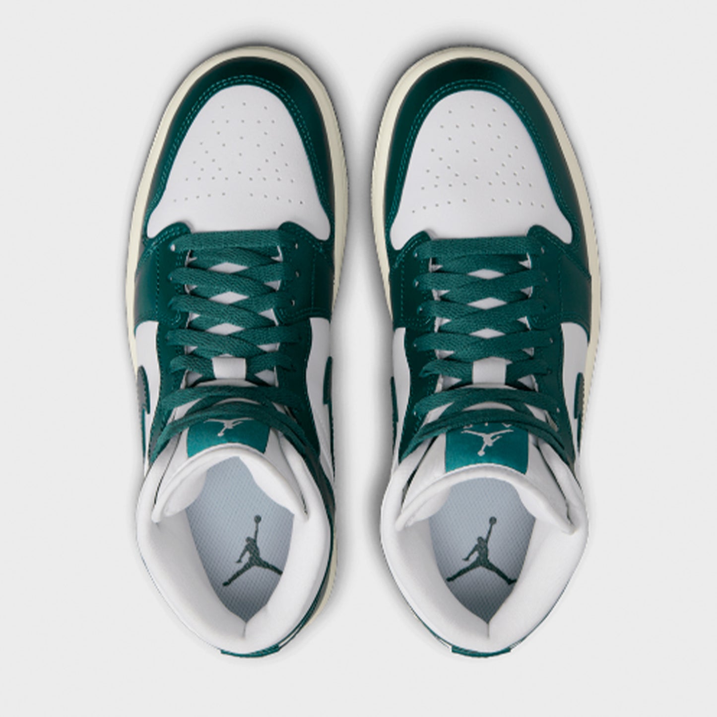 Talla 40 Jordan 1 Mid