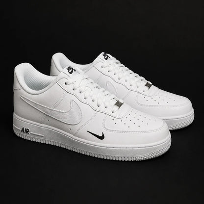 Talla 44 Nike AIR FORCE 1 '07 LV8 Nike