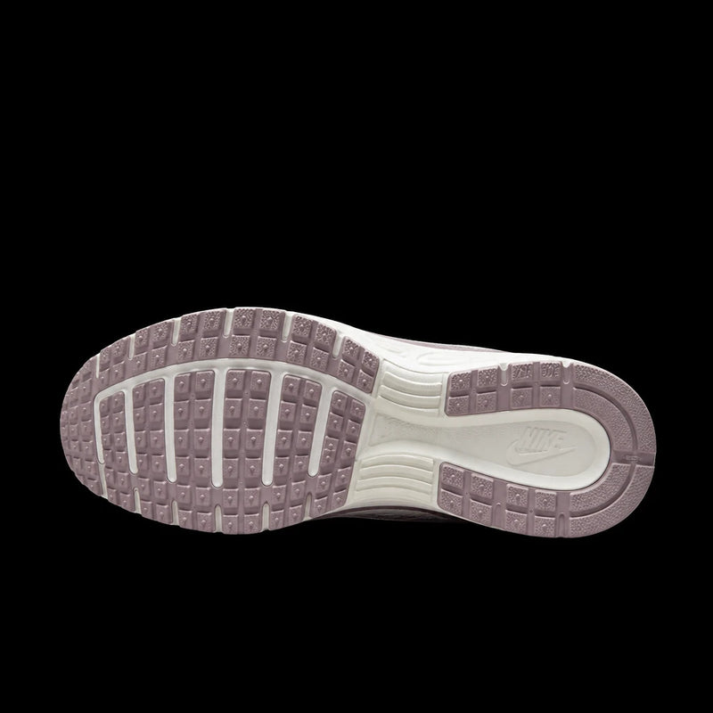 Talla 44.5 Nike P-6000 Nike