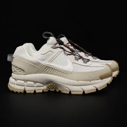 Talla 36.5 Nike Vomero 5 Roam Nike