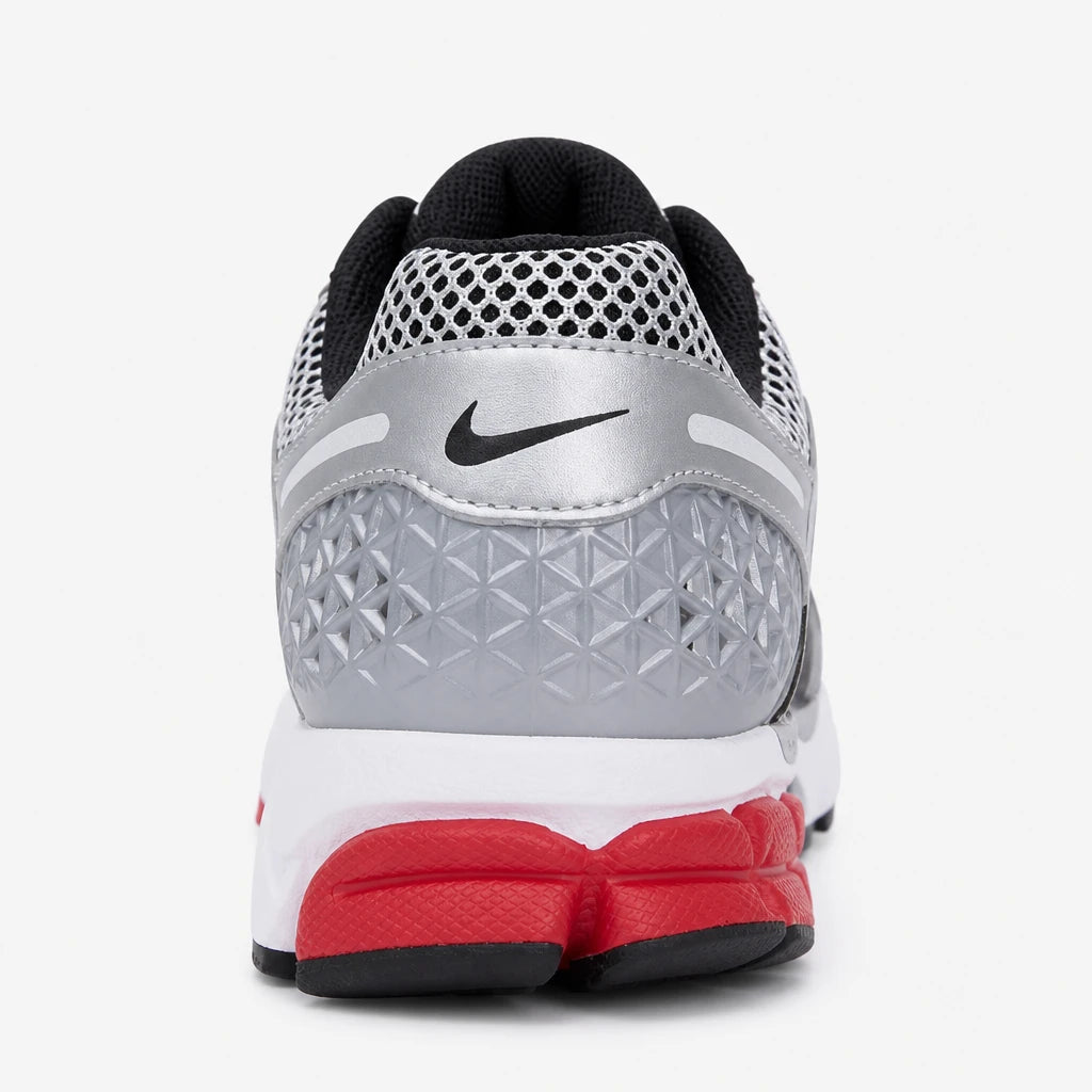 Talla 44 Nike ZOOM VOMERO 5 Nike