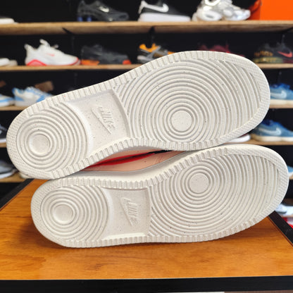 Talla 42.5 Court Vision