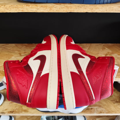 Talla 38.5 Jordan 1 Mid