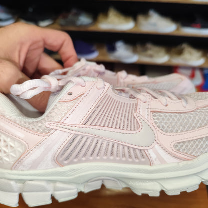 Talla 37.5Y  Zoom Vomero 5