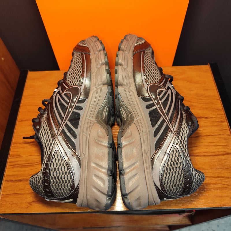 Talla 41 Air Max Moto 2K Nike