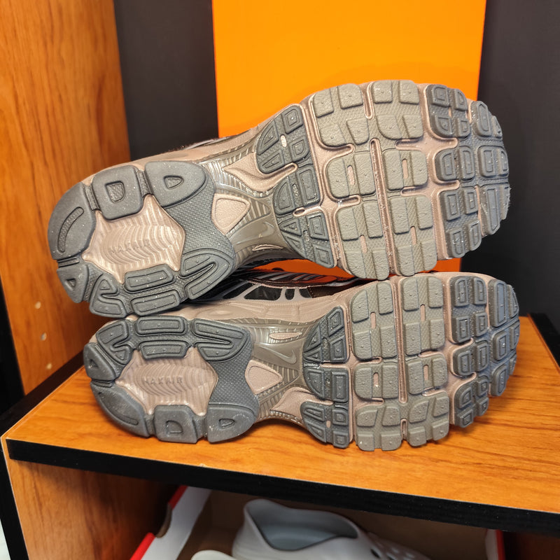 Talla 41 Air Max Moto 2K Nike