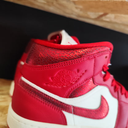 Talla 38.5 Jordan 1 Mid