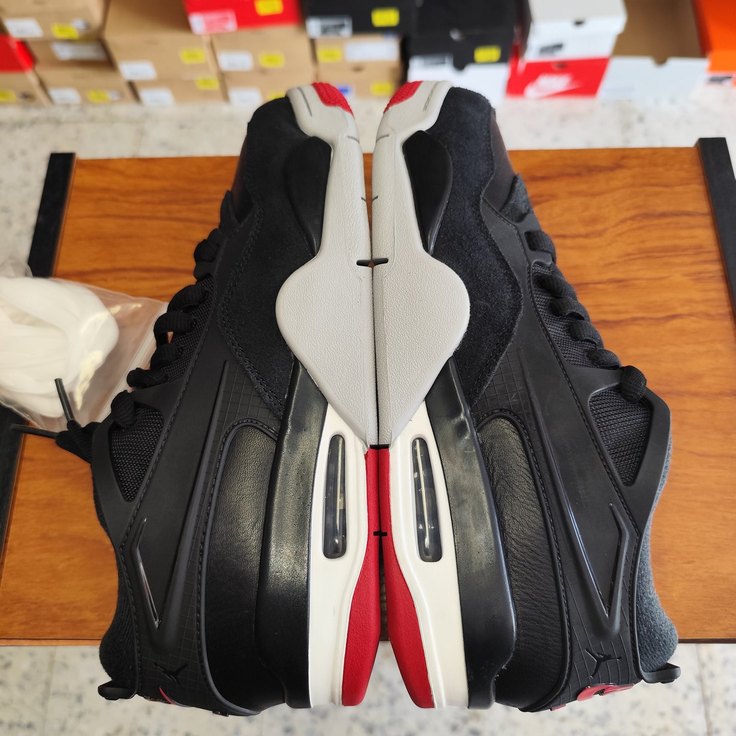 Talla 42.5 Jordan 4RM
