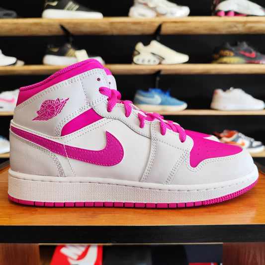 Talla 40 Jordan 1 Mid