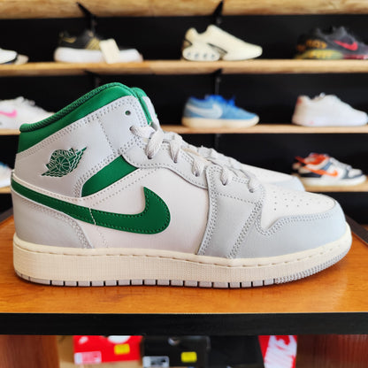 Talla 40 Jordan 1 Mid