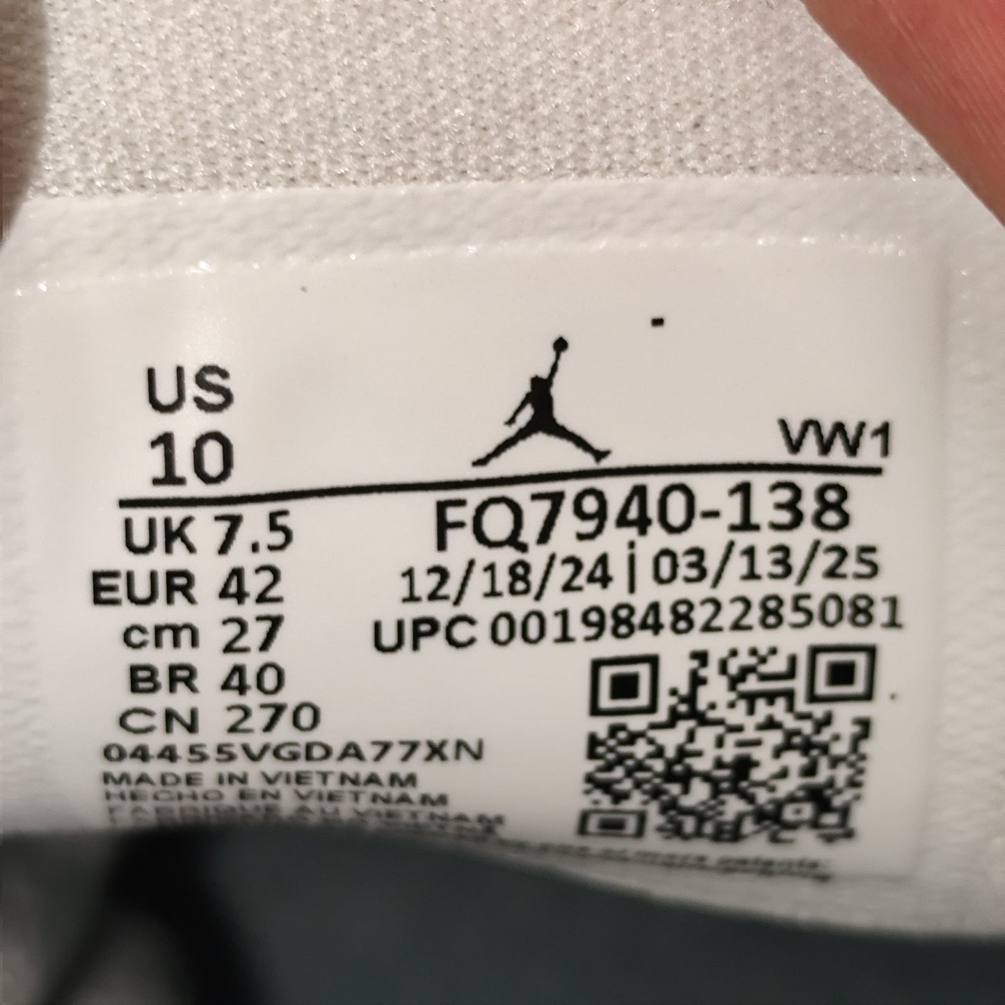 Talla 42 Jordan 4RM