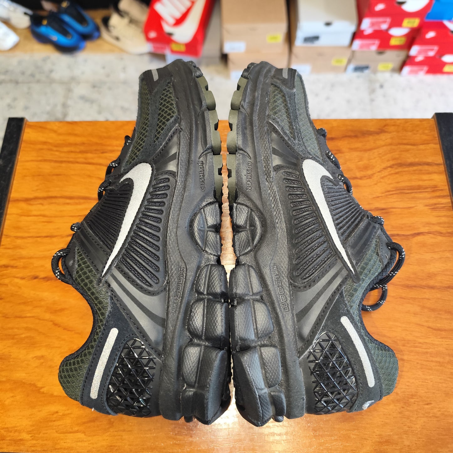 Talla 36.5 Vomero 5