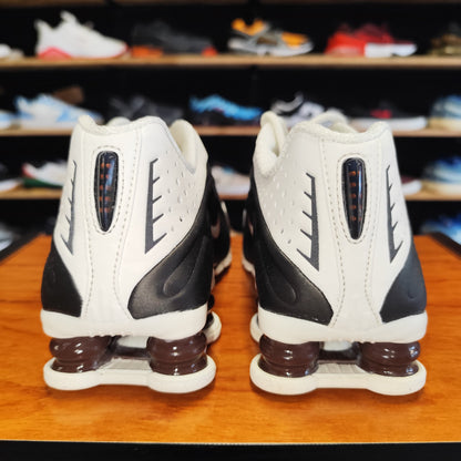 Talla 37.5 Shox R4