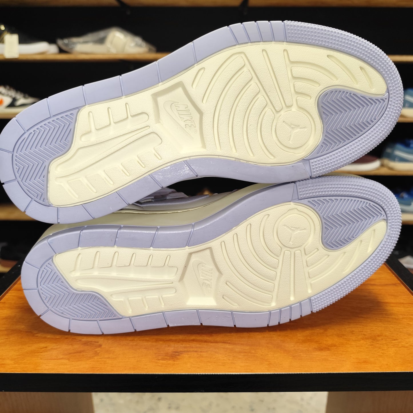 Talla 42.5 Jordan 1 Elevate