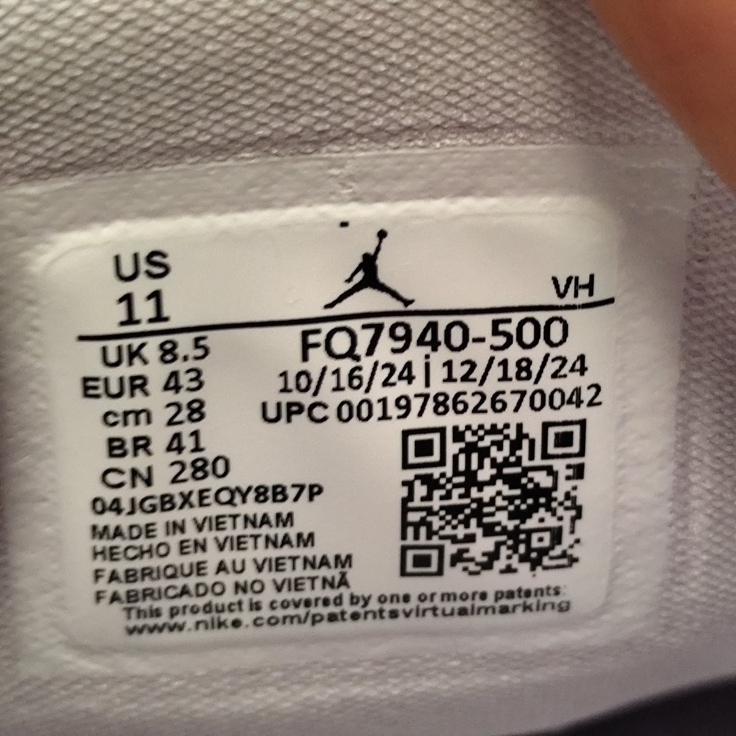 Talla 43 Jordan 4RM