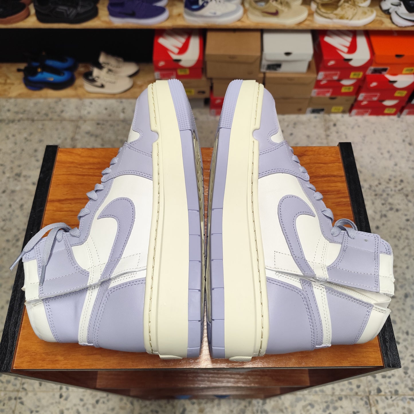Talla 42.5 Jordan 1 Elevate