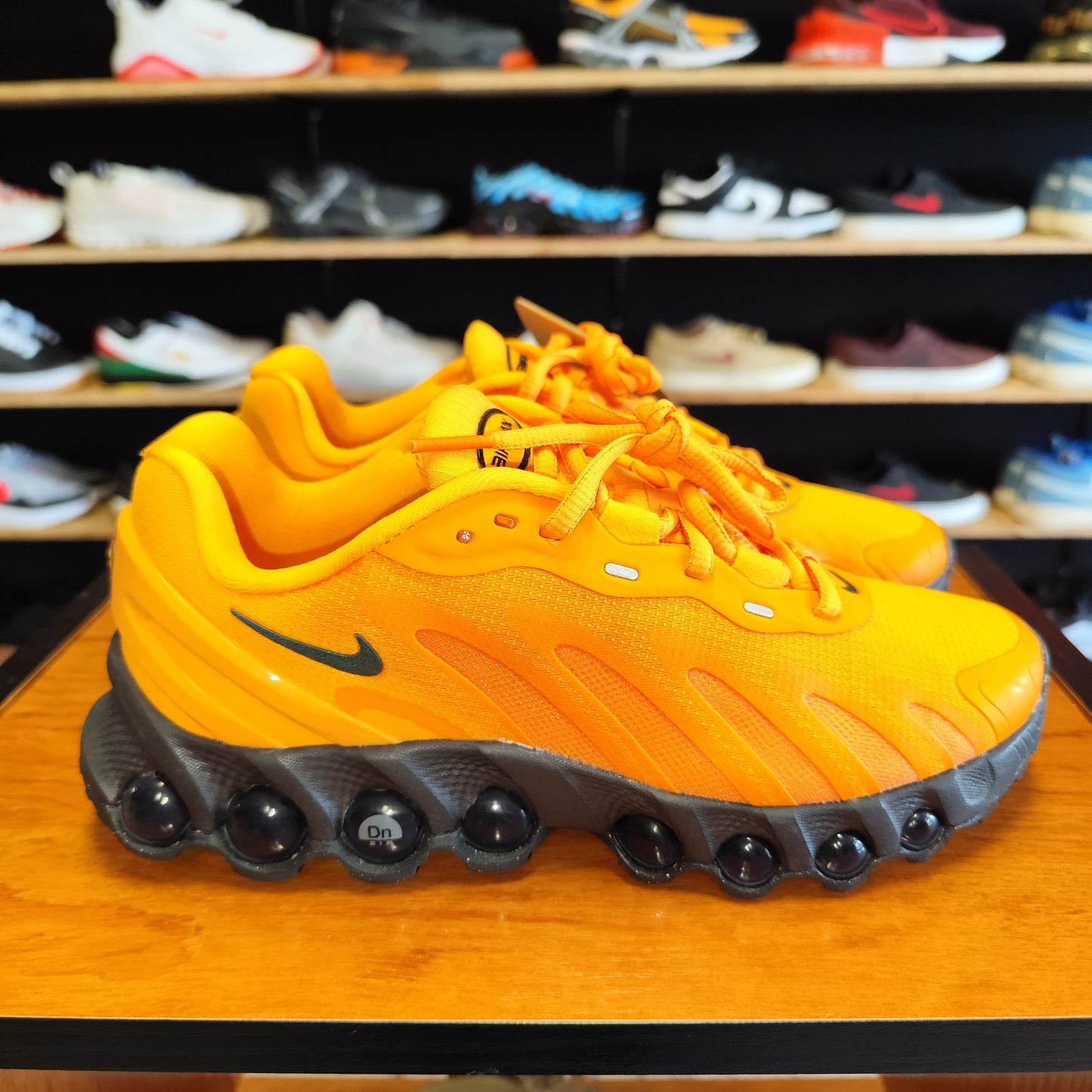 Talla 38.5 Air Max DN8