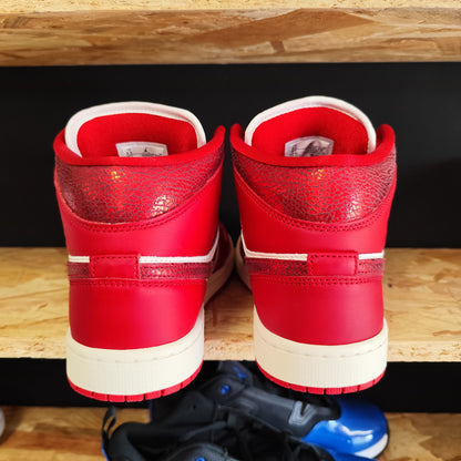 Talla 38.5 Jordan 1 Mid