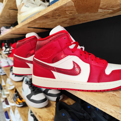 Talla 38.5 Jordan 1 Mid