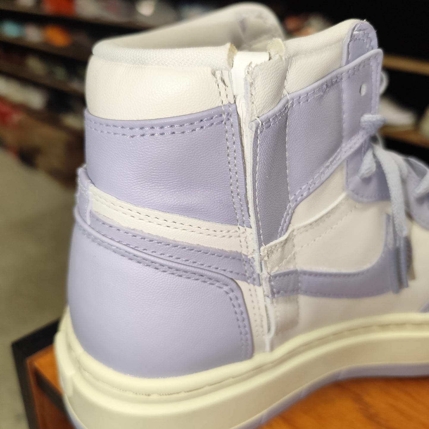 Talla 42.5 Jordan 1 Elevate