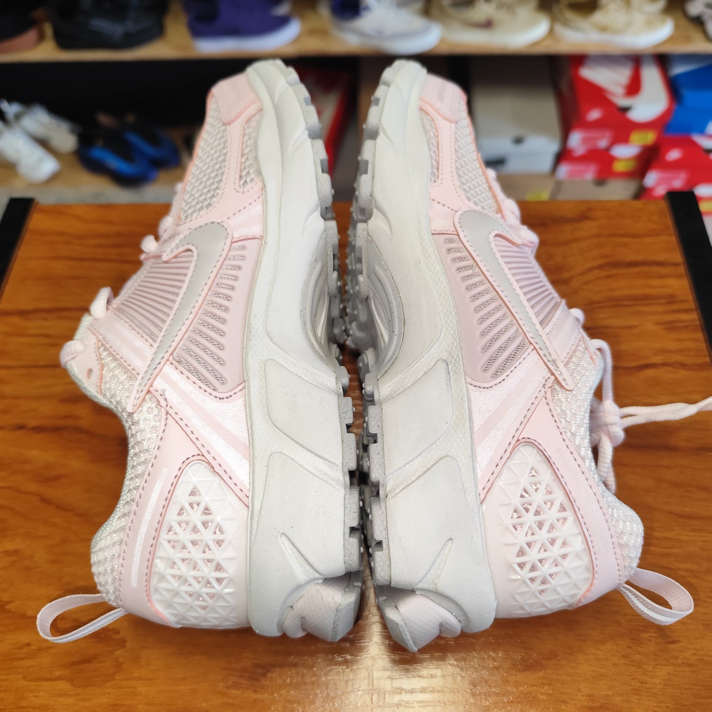 Talla 37.5Y  Zoom Vomero 5